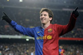 FIFA转播谈判-十载峥嵘，德布劳内第十赛季封神！